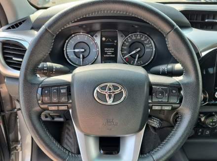 Toyota - Hilux