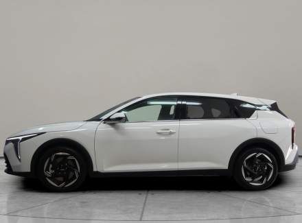 Kia - K4