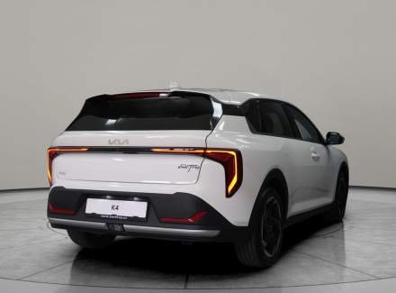 Kia - K4