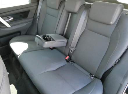 Land Rover - Discovery Sport