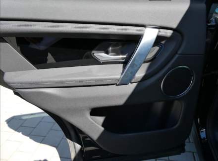 Land Rover - Discovery Sport