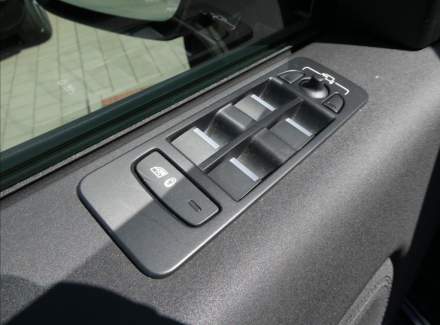 Land Rover - Discovery Sport