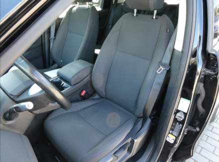 Land Rover - Discovery Sport
