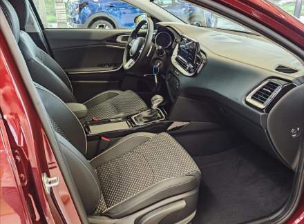 Kia - XCeed