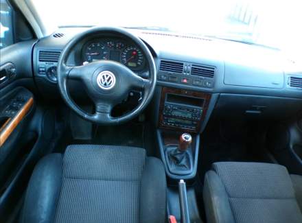Volkswagen - Bora