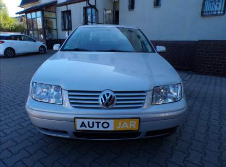 Volkswagen - Bora