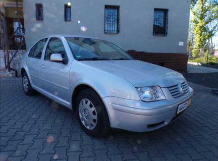 Volkswagen - Bora