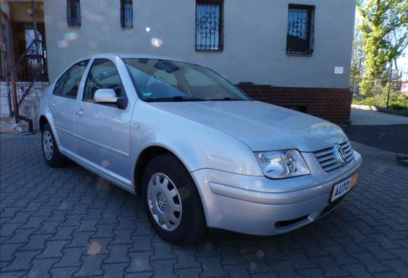 Volkswagen - Bora