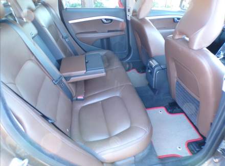 Volvo - XC70