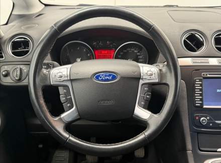 Ford - S-MAX