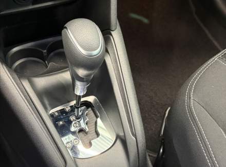 Peugeot - 208