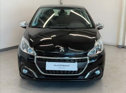 Peugeot - 208