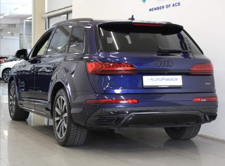 Audi - Q7