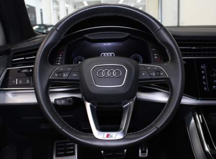 Audi - Q7