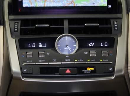 Lexus - NX