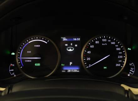 Lexus - NX