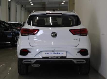 MG - ZS