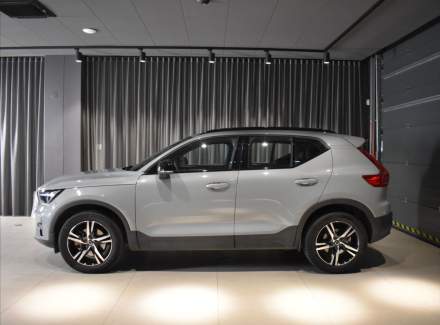 Volvo - XC40