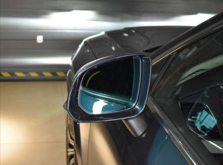 Volvo - XC90
