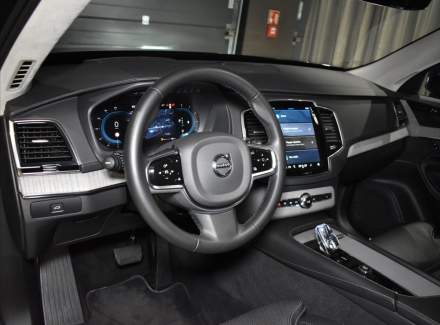 Volvo - XC90