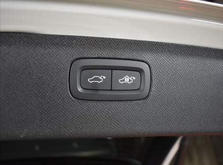 Volvo - XC90