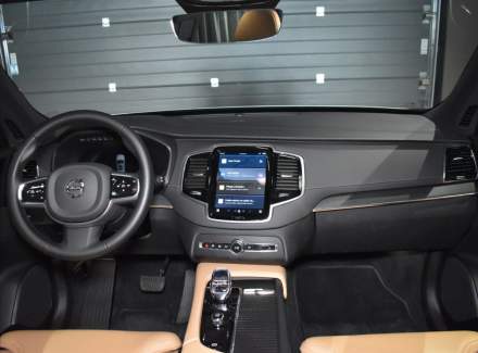 Volvo - XC90