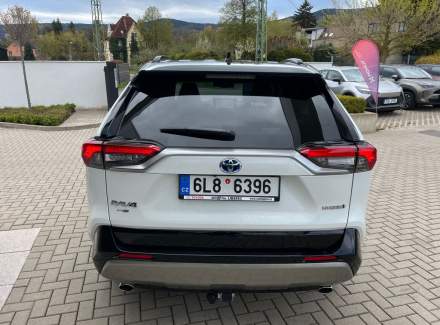Toyota - RAV 4