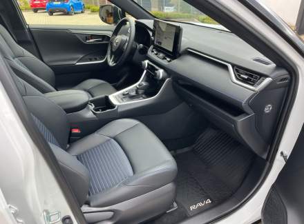 Toyota - RAV 4