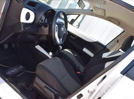 Toyota - Yaris