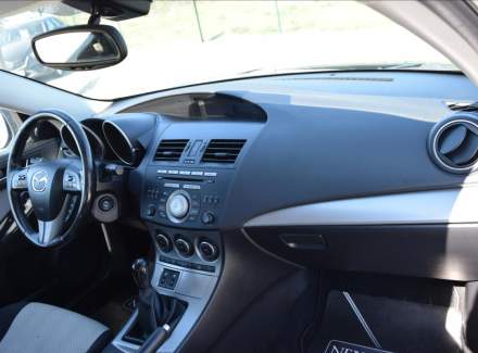 Mazda - 3