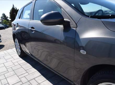 Mazda - 3