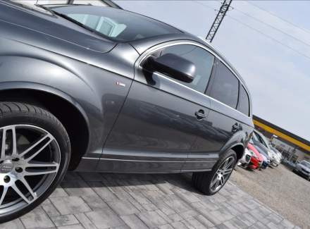 Audi - Q7