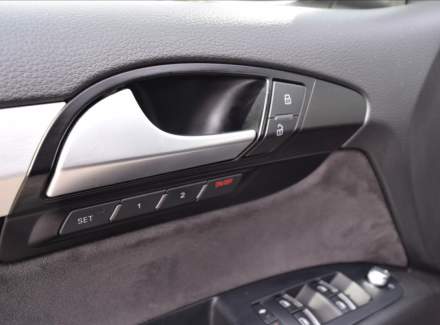 Audi - Q7