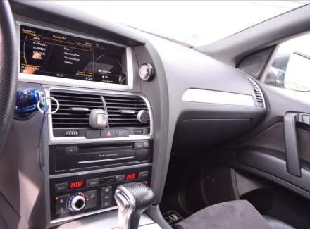 Audi - Q7