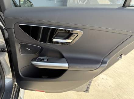 Mercedes-Benz - C-class