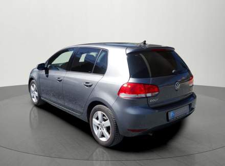 Volkswagen - Golf
