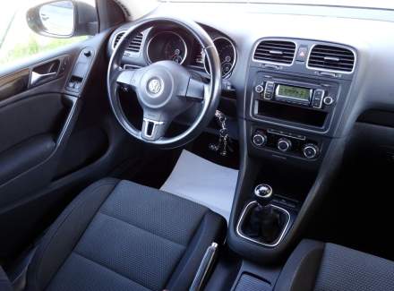 Volkswagen - Golf