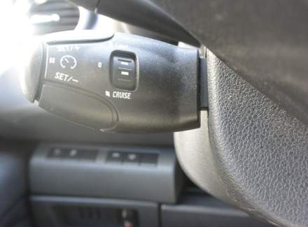 Peugeot - 5008