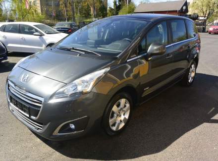 Peugeot - 5008