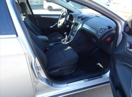 Ford - Mondeo