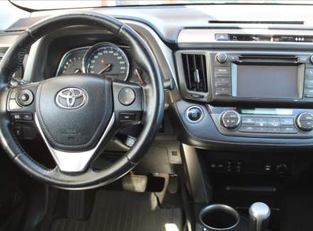 Toyota - RAV 4