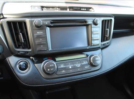 Toyota - RAV 4