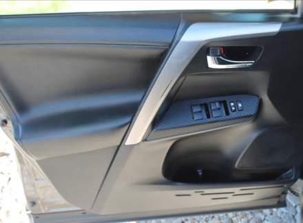 Toyota - RAV 4