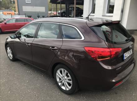 Kia - Cee'd