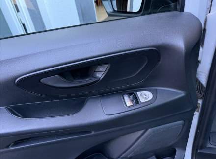 Mercedes-Benz - Vito