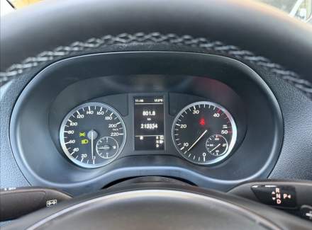 Mercedes-Benz - Vito