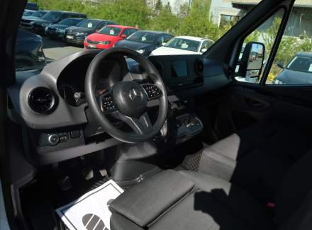 Mercedes-Benz - Sprinter