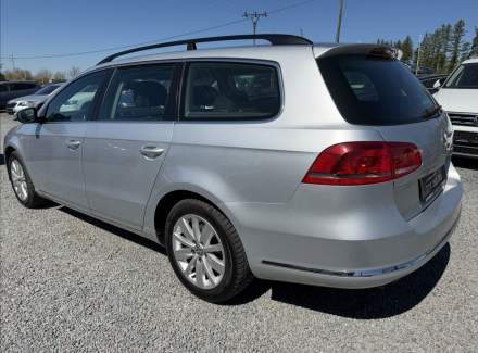 Volkswagen - Passat