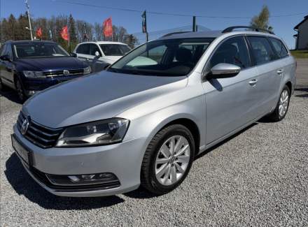 Volkswagen - Passat