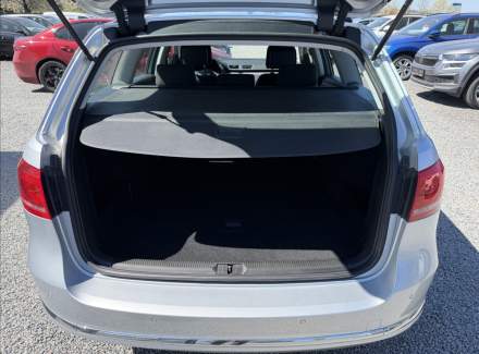 Volkswagen - Passat